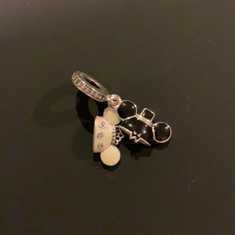 Disney Pandora Mickey and Minnie Wedding Ear Hat. NWOT condition